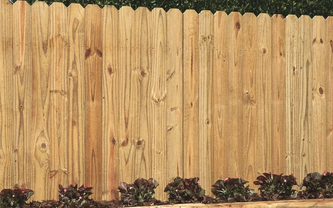 Choosing the Best Wood for Your Fence in Fort Myers, FL: A Complete Climate Guide